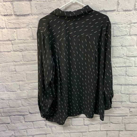 Chelsea & Theodore Shirt Womens XXL Black‎ Lightning Long Sleeve Button Down - Picture 3 of 4